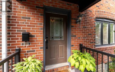 24 MANN AVENUE Toronto (Mount Pleasant East) Ontario photo 6