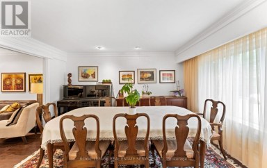 24 MANN AVENUE Toronto (Mount Pleasant East) Ontario photo 9