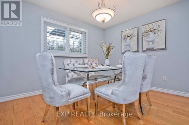 MAIN - 57 BELVEDERE CRESCENT Richmond Hill (Crosby) Ontario photo 8