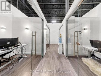 D (350) - 7250 KEELE STREET Vaughan (Concord) Ontario photo 1