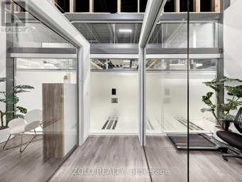 D (350) - 7250 KEELE STREET Vaughan (Concord) Ontario photo 3
