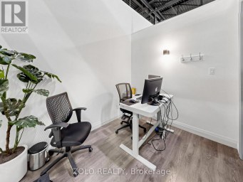 D (350) - 7250 KEELE STREET Vaughan (Concord) Ontario photo 5