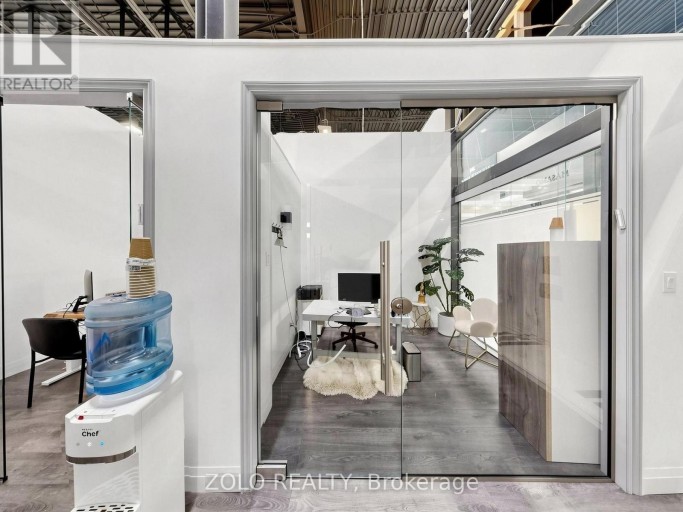 D (350) - 7250 KEELE STREET, Vaughan (Concord), Ontario, L4K1Z8