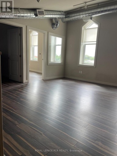 B - 127 BROADWAY, Orangeville, Ontario, L9W1K2