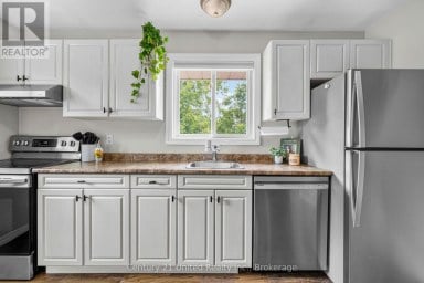 107 STRICKLAND STREET Selwyn Ontario photo 7