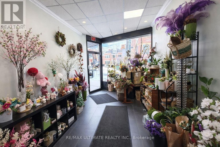 MAIN - 1685 DUNDAS STREET W, Toronto (Little Portugal), Ontario, M6K1V2