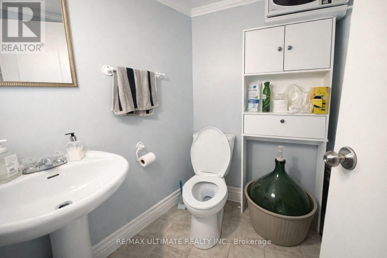 MAIN - 1685 DUNDAS STREET W, Toronto (Little Portugal), Ontario, M6K1V2