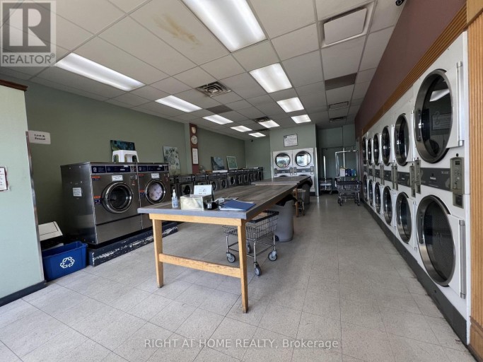 UNIT #6, BOX #7 - 80 HAMILTON STREET N, Hamilton (Waterdown), Ontario, L8B0G8