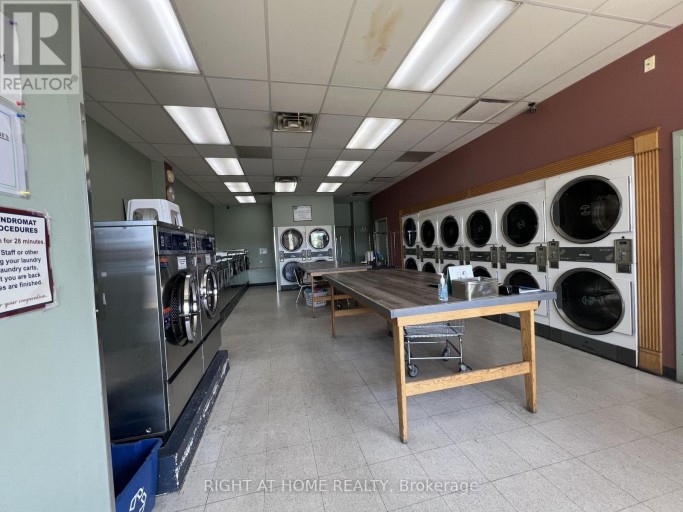UNIT #6, BOX #7 - 80 HAMILTON STREET N, Hamilton (Waterdown), Ontario, L8B0G8