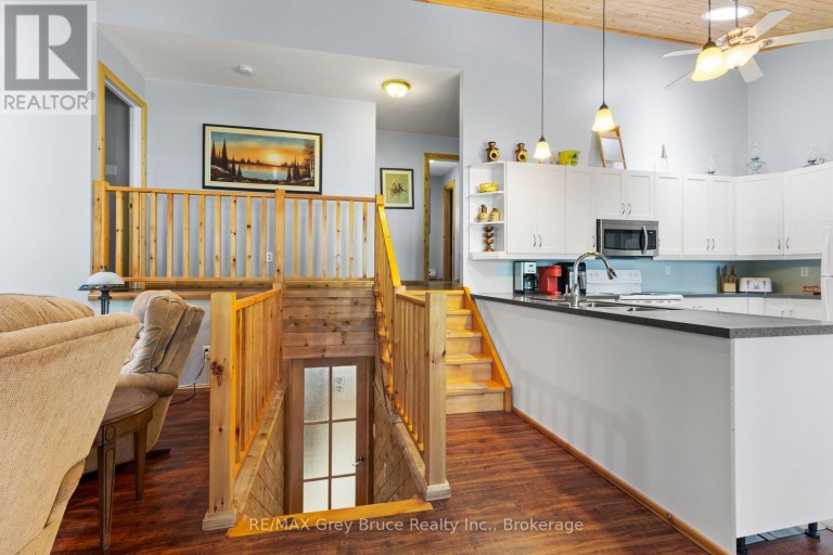 29 HOPE DRIVE, Northern Bruce Peninsula, Ontario, N0H1Z0