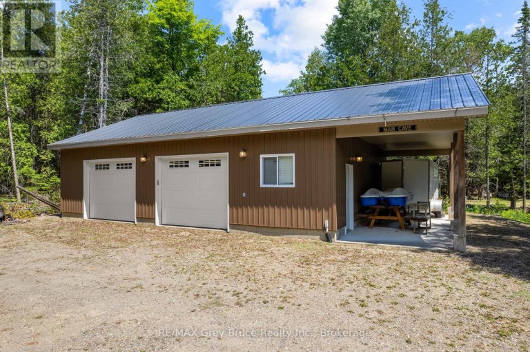 29 HOPE DRIVE, Northern Bruce Peninsula, Ontario, N0H1Z0