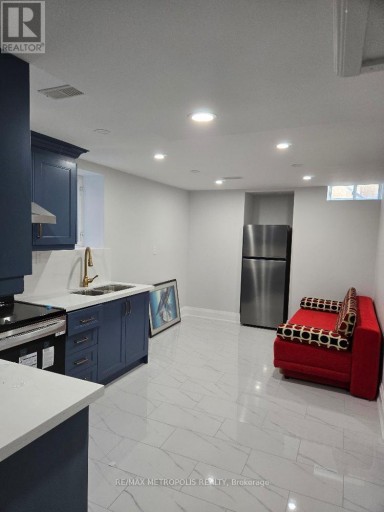 BASEMENT - 1136 ENCHANTED CRESCENT, Pickering, Ontario, L1X0H1