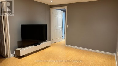 BASEMENT - 50 REGINALD CRESCENT Markham (Markham Village) Ontario photo 3