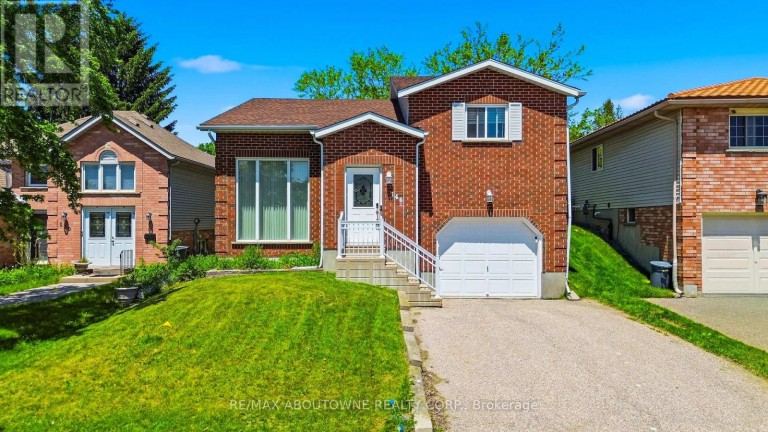UPPER - 146 BANKSIDE DRIVE N, Kitchener, Ontario, N2N3E4
