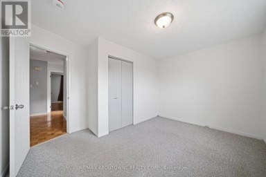 UPPER - 146 BANKSIDE DRIVE N Kitchener Ontario photo 14