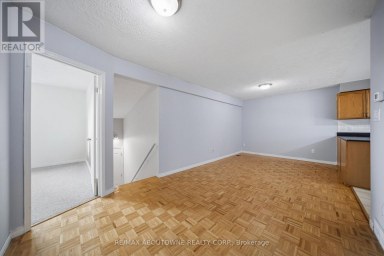 UPPER - 146 BANKSIDE DRIVE N Kitchener Ontario photo 5