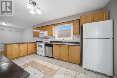 UPPER - 146 BANKSIDE DRIVE N Kitchener Ontario photo 9