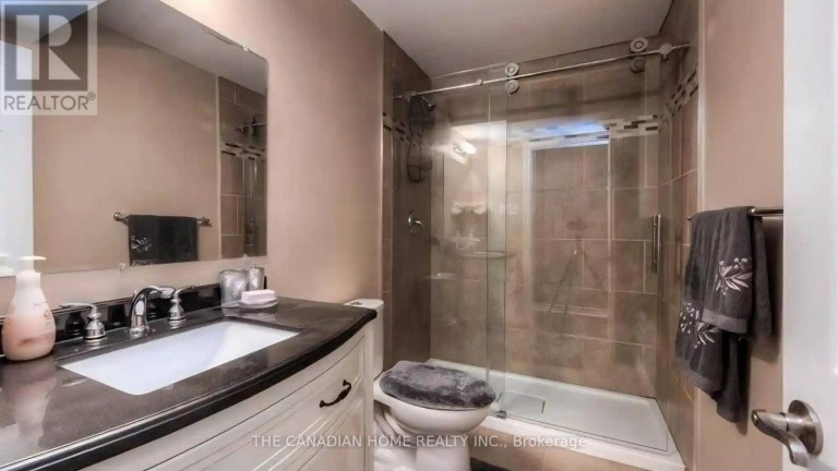85 - 105 PINNACLE DRIVE, Kitchener, Ontario, N2P1B8