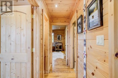 4 263 C (LANGHORN) ISLAND Carling Ontario photo 16