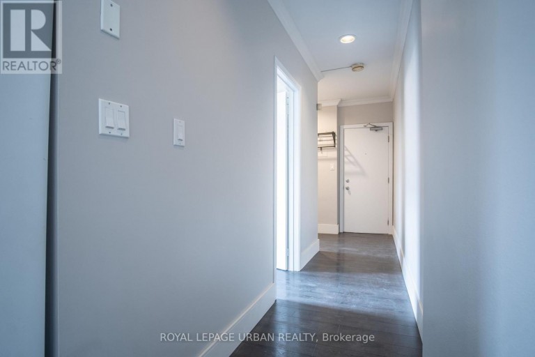 2 - 636 DANFORTH AVENUE, Toronto (North Riverdale), Ontario, M4K1R2
