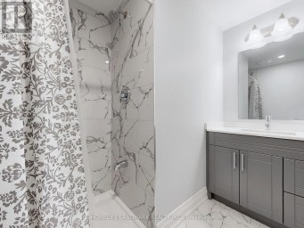 UNIT 2 - 1661 MOUNT ALBERT ROAD East Gwillimbury (Sharon) Ontario photo 12