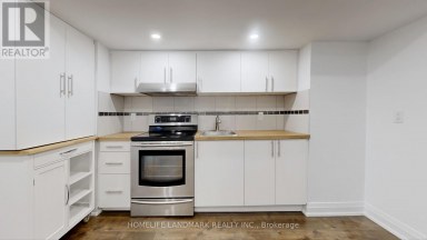 UNIT 2 - 1661 MOUNT ALBERT ROAD East Gwillimbury (Sharon) Ontario photo 3