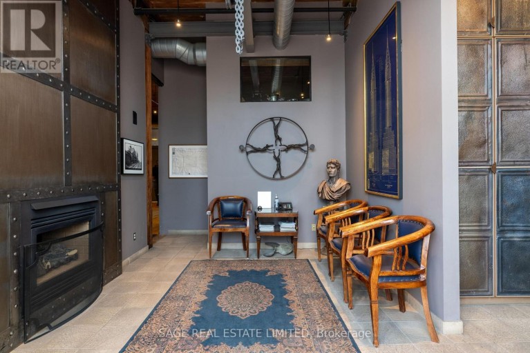 100B STREET - 25 MORROW AVENUE, Toronto (Roncesvalles), Ontario, M6R2H9
