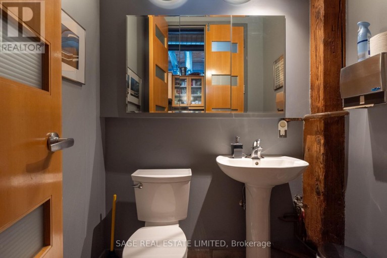 100B STREET - 25 MORROW AVENUE, Toronto (Roncesvalles), Ontario, M6R2H9