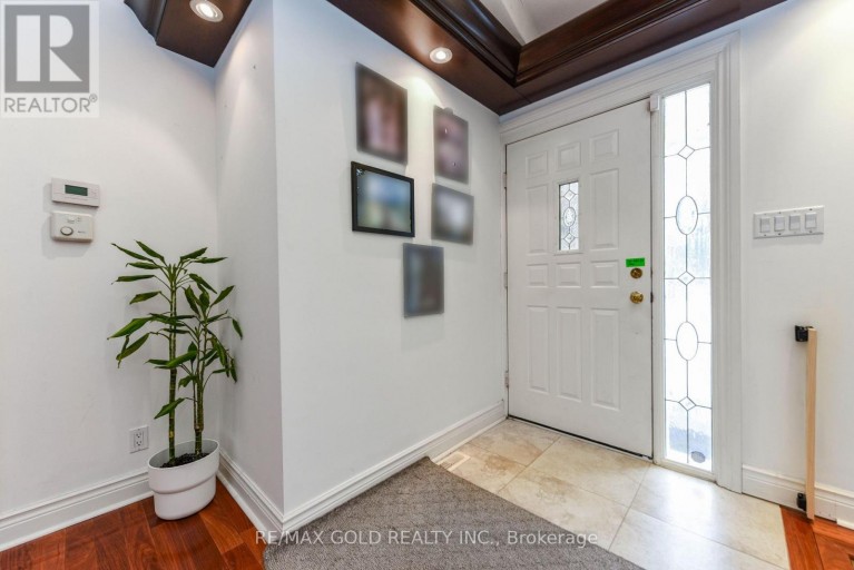 275 EASTCOURT ROAD, Oakville (FD Ford), Ontario, L6J4Y5