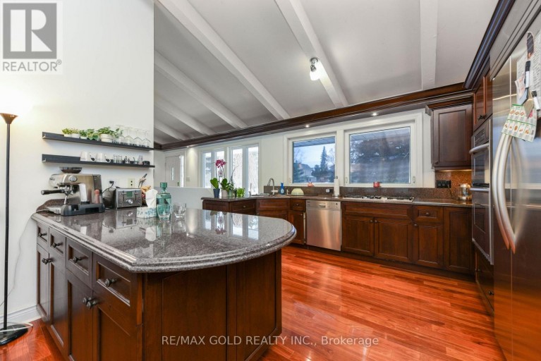 275 EASTCOURT ROAD, Oakville (FD Ford), Ontario, L6J4Y5