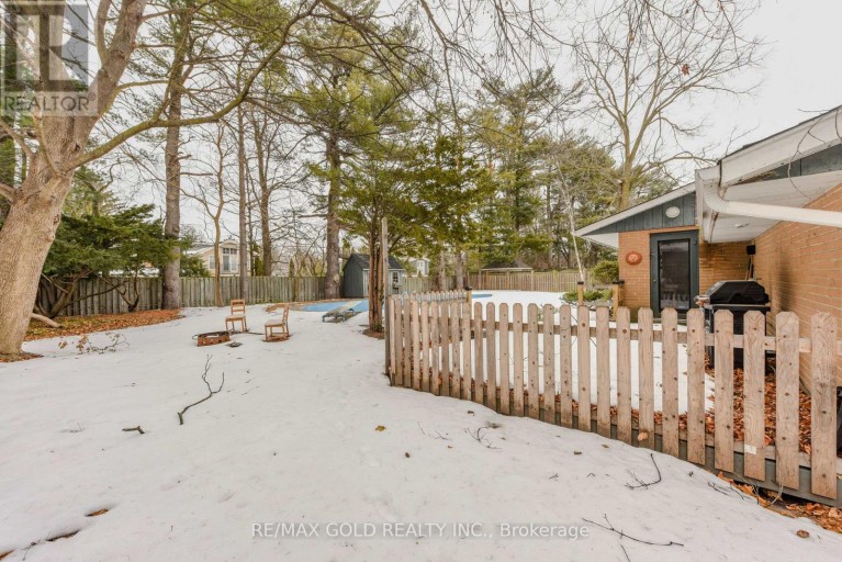 275 EASTCOURT ROAD, Oakville (FD Ford), Ontario, L6J4Y5