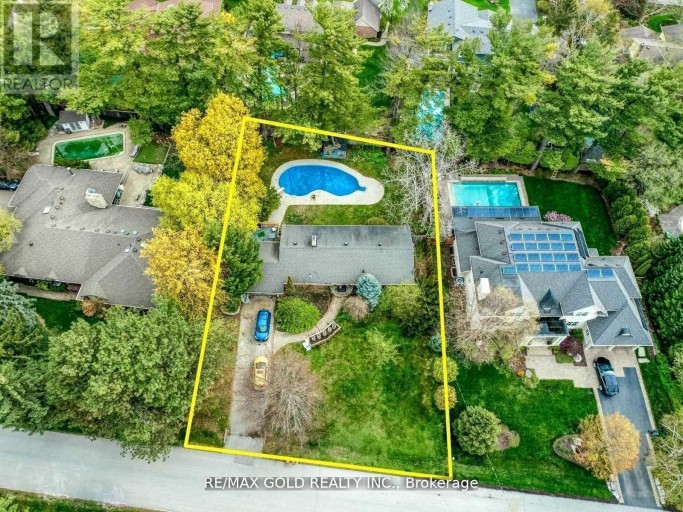 275 EASTCOURT ROAD, Oakville (FD Ford), Ontario, L6J4Y5