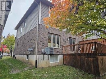 50 - 112 NORTH CENTRE ROAD London North (North B) Ontario photo 30