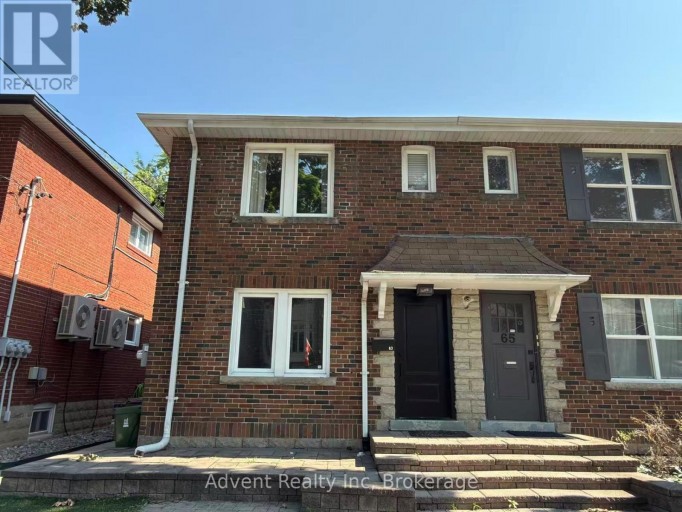 MAIN FLOOR - 63 BURNABY BOULEVARD, Toronto (Lawrence Park South), Ontario, M5N1G3