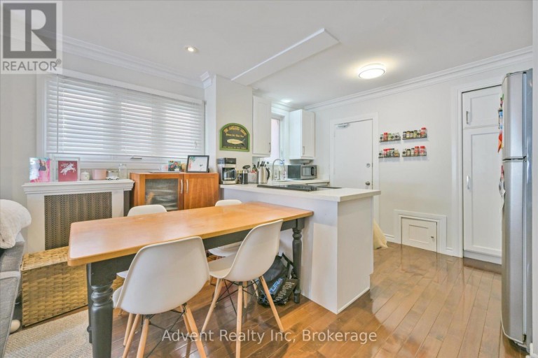 MAIN FLOOR - 63 BURNABY BOULEVARD, Toronto (Lawrence Park South), Ontario, M5N1G3
