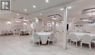 LOWER - 2472 YONGE STREET Toronto (Yonge-Eglinton) Ontario photo 1