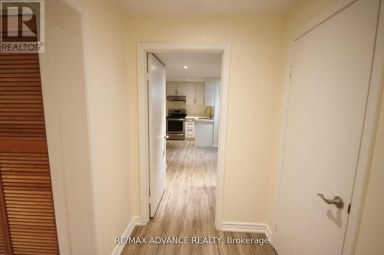 LOWER - 33 CARLUKE CRESCENT Toronto (St. Andrew-Windfields) Ontario photo 10