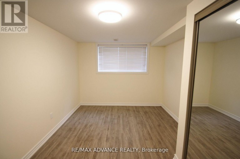 LOWER - 33 CARLUKE CRESCENT, Toronto (St. Andrew-Windfields), Ontario, M2L2H7