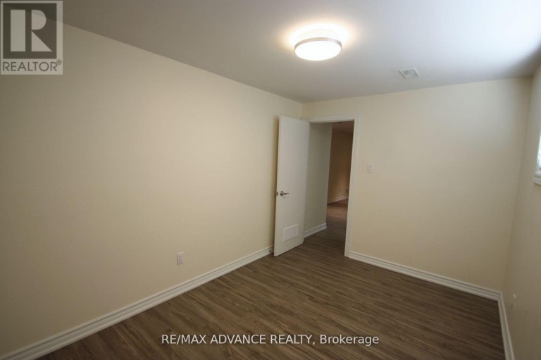 LOWER - 33 CARLUKE CRESCENT, Toronto (St. Andrew-Windfields), Ontario, M2L2H7