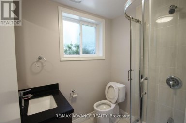 LOWER - 33 CARLUKE CRESCENT Toronto (St. Andrew-Windfields) Ontario photo 26