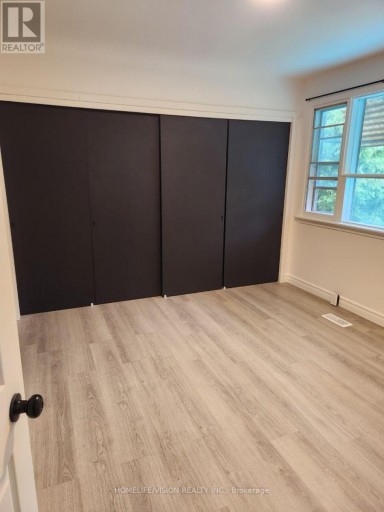 6 BRENHAM CRESCENT, Toronto (Newtonbrook East), Ontario, M2M2L1