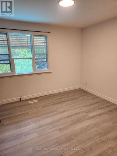 6 BRENHAM CRESCENT, Toronto (Newtonbrook East), Ontario, M2M2L1