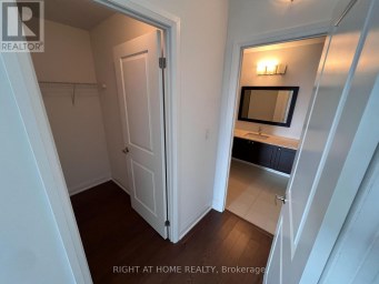 206 - 12 WOODSTREAM BOULEVARD Vaughan (Vaughan Grove) Ontario photo 7