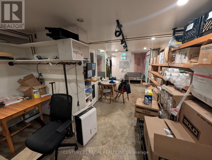 MAIN - 1332 QUEEN STREET W, Toronto (South Parkdale), Ontario, M6K1L4