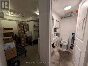 MAIN - 1332 QUEEN STREET W Toronto (South Parkdale) Ontario photo 12