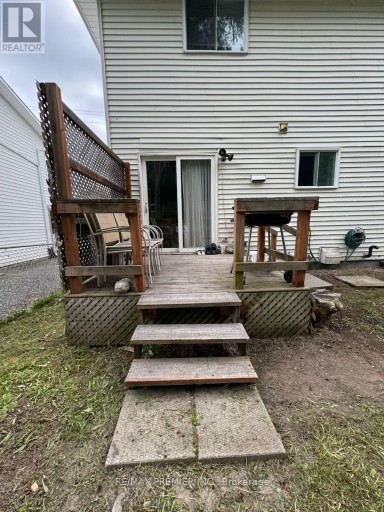 26 HERGOTT AVENUE, Elliot Lake (West), Ontario, P5A3A8