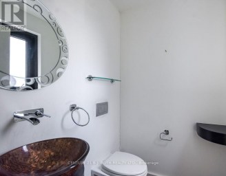 LEVEL 4 - 119 DUNLOP STREET E Barrie (City Centre) Ontario photo 20
