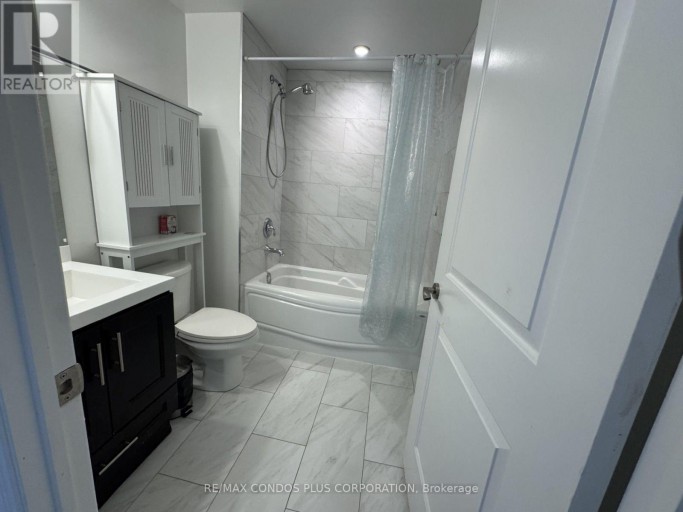 1702 - 38 CEDARLAND DRIVE, Markham (Unionville), Ontario, L6G1G7