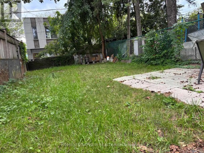 326 RHODES AVENUE E, Toronto (Greenwood-Coxwell), Ontario, M4L3A3