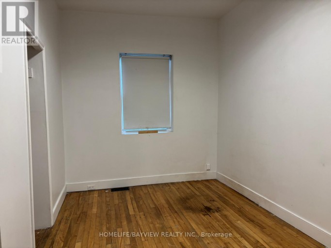 326 RHODES AVENUE E, Toronto (Greenwood-Coxwell), Ontario, M4L3A3